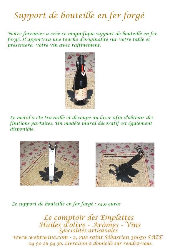 le support en fer forg� apportera une touche d'originalit� � votre table